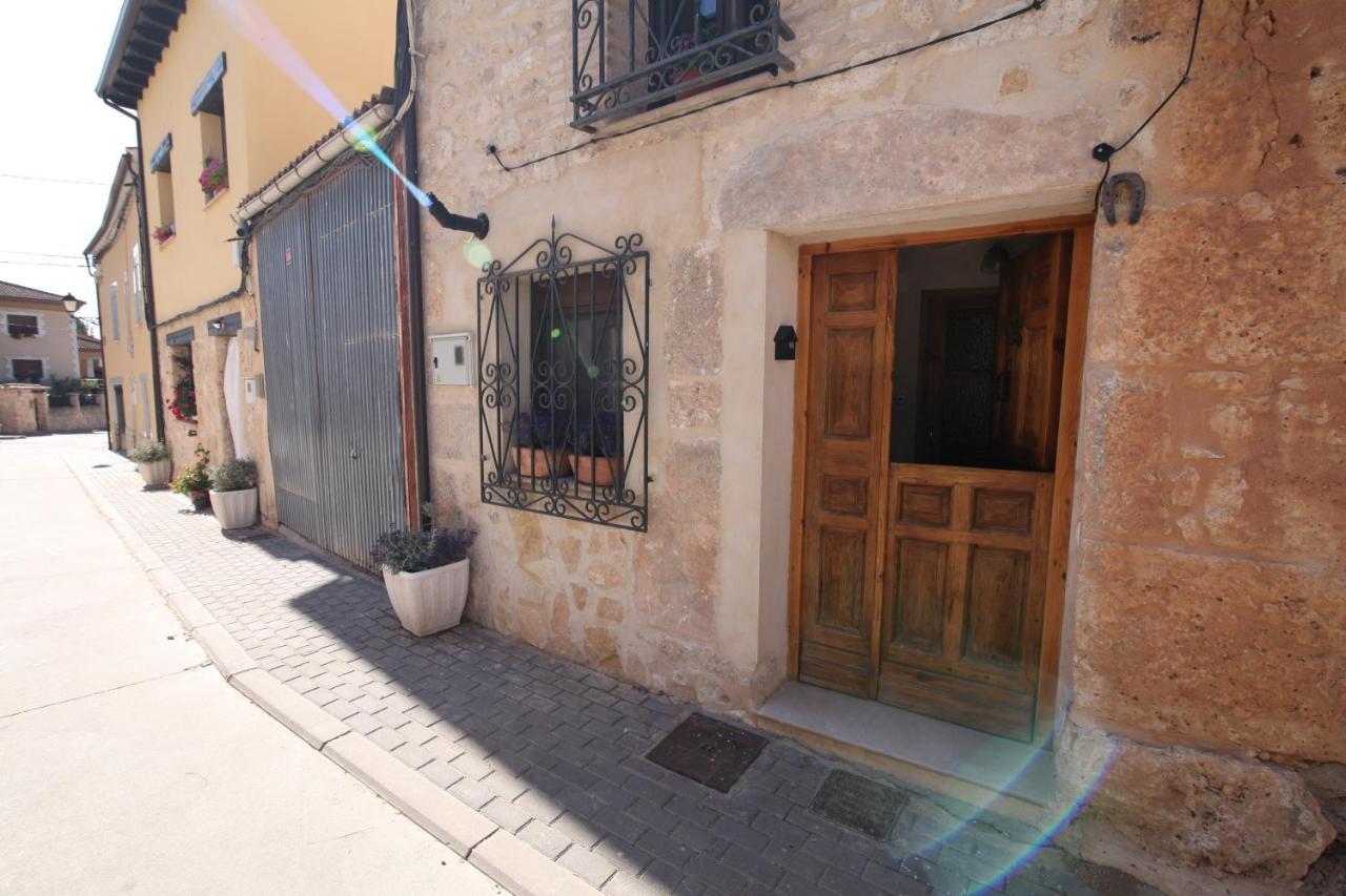 Villa Wabisabi Townhouse Montejo de la Vega de la Serrezuela Exterior foto